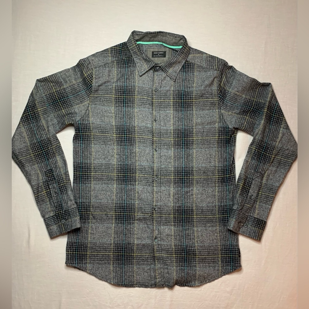 Women’s Columbia Flannel Shirt, Gray Plaid Button Front